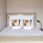 Charming Bright T2 In Le Marais & Bastille On Foot